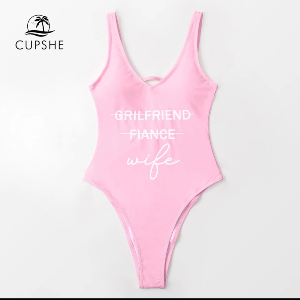(6 US) CUPSHE PINK SWIMSUIT,M